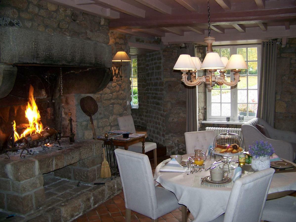 Manoir De La Porte Hotel Sainte-Pience Eksteriør billede